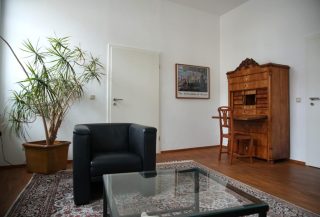 Behandlungsraum Privatpraxis für Psychotherapie Dr. Stocker